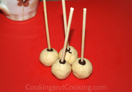 Cookie Ball Pops