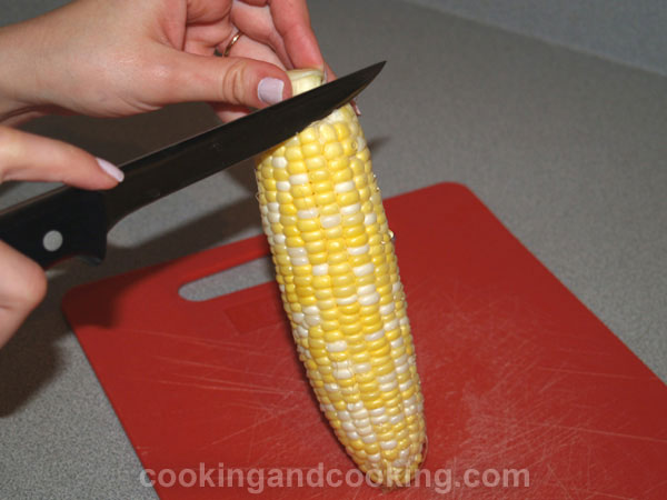 How to Cut Corn Off the Cob