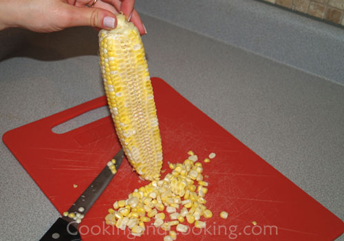 How to Cut Corn Off the Cob