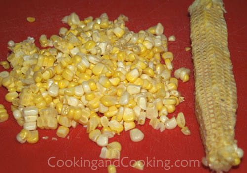 How to Cut Corn Off the Cob