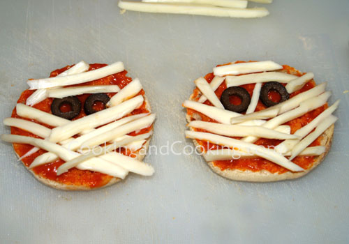 Halloween Mummy Pizza