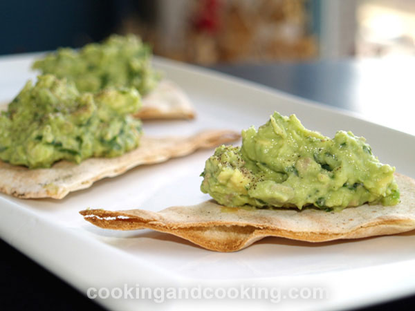 Lemon Avocado on Pita Bread