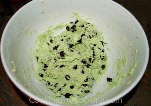 Mint Chocolate Chip Cookies