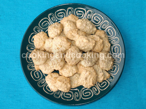 Persian Walnut Cookies