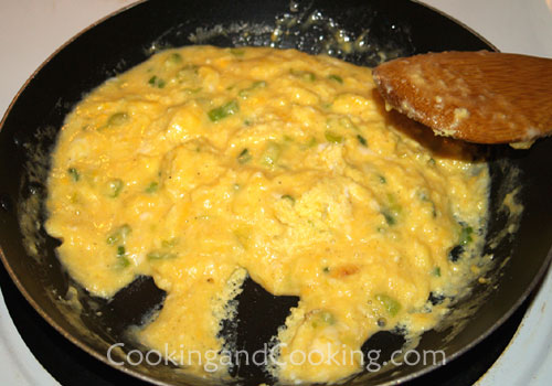 Scrambled Eggs with Herbs and Cheese